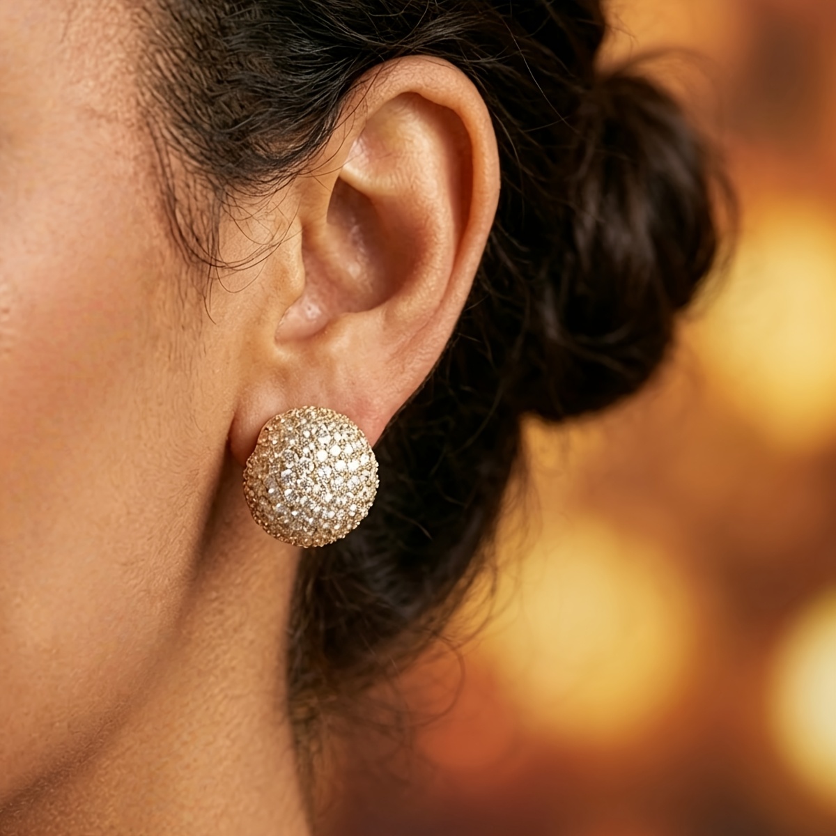 Luxurious Sparkling Full-Pave Synthetic Zirconia Round Stud Earrings